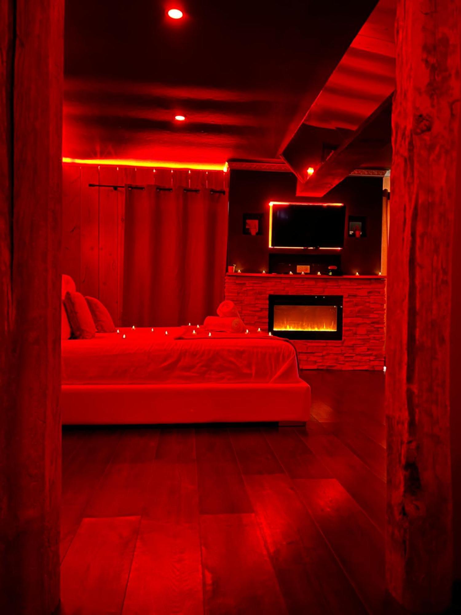 Leves Le Lodge Des Charmes 5 Etoiles מראה חיצוני תמונה