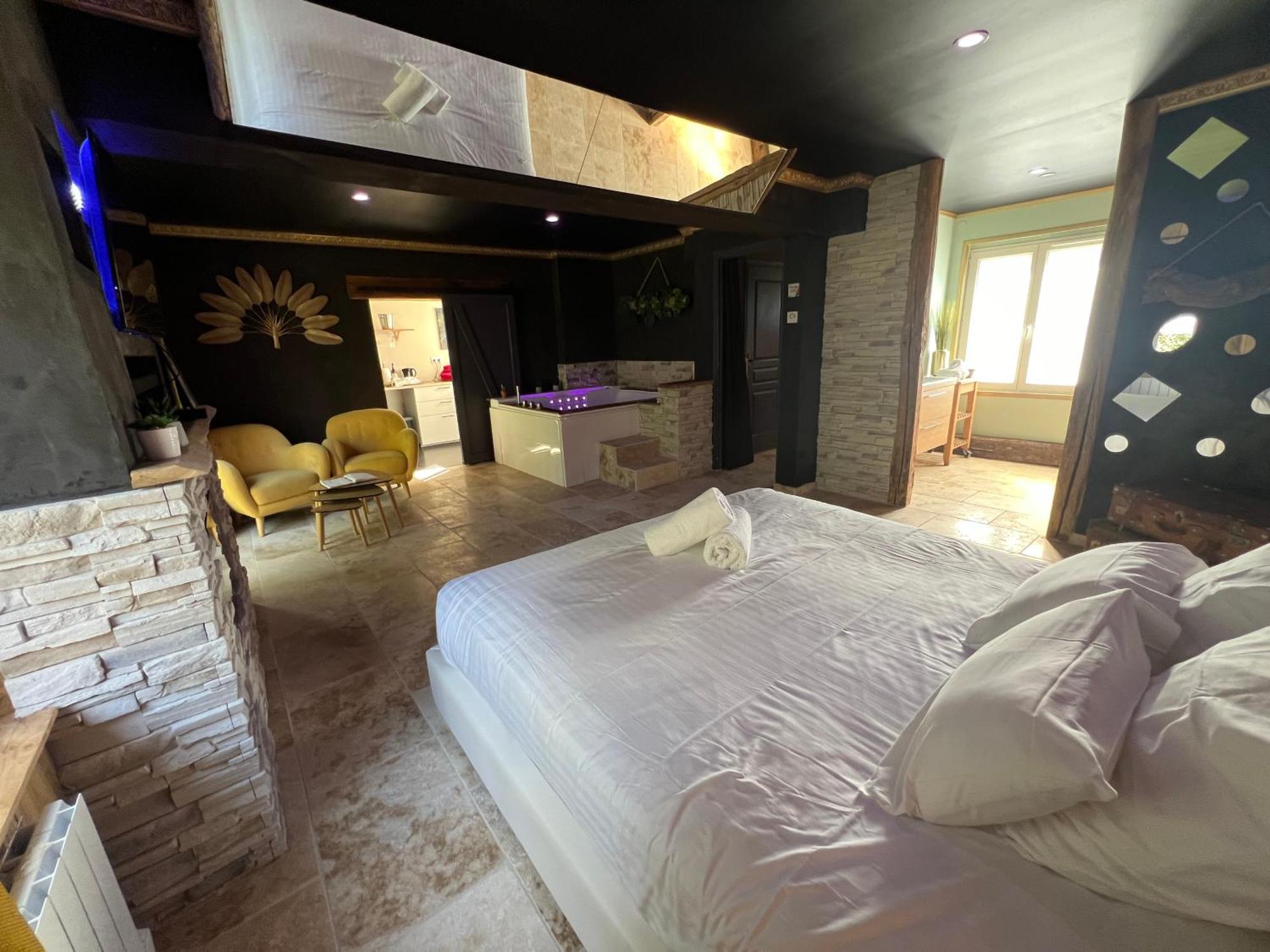 Leves Le Lodge Des Charmes 5 Etoiles מראה חיצוני תמונה