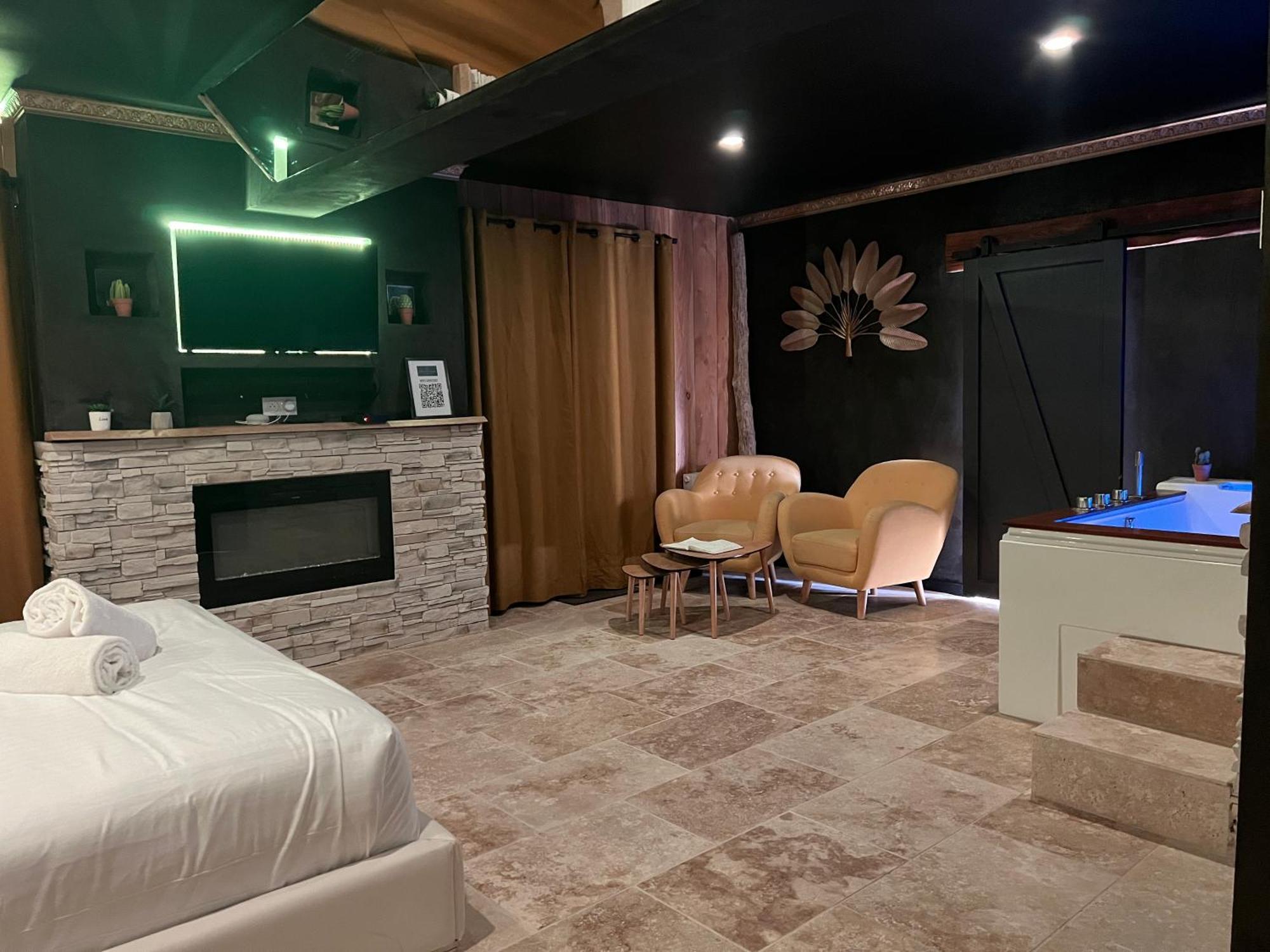 Leves Le Lodge Des Charmes 5 Etoiles מראה חיצוני תמונה