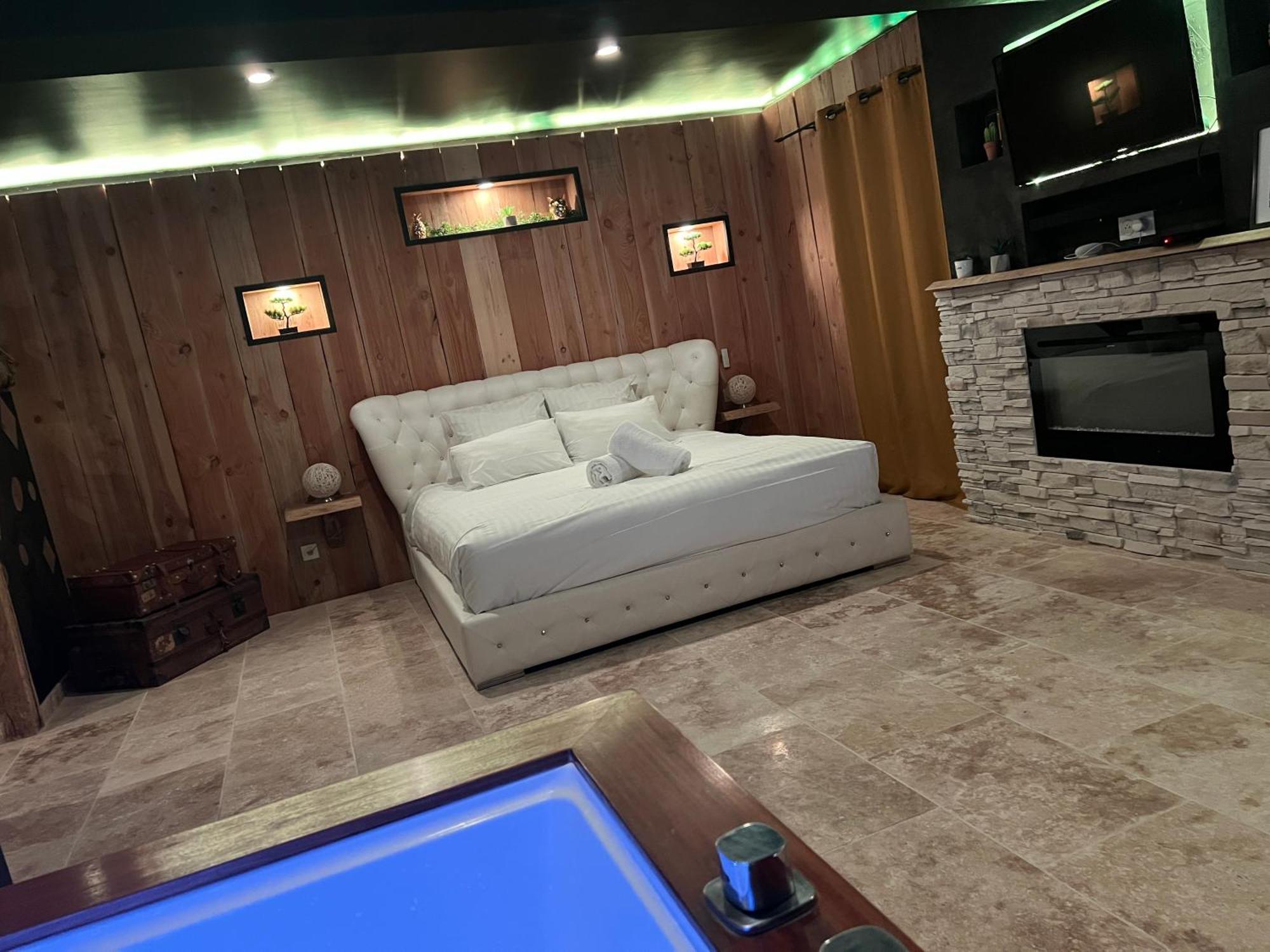 Leves Le Lodge Des Charmes 5 Etoiles מראה חיצוני תמונה