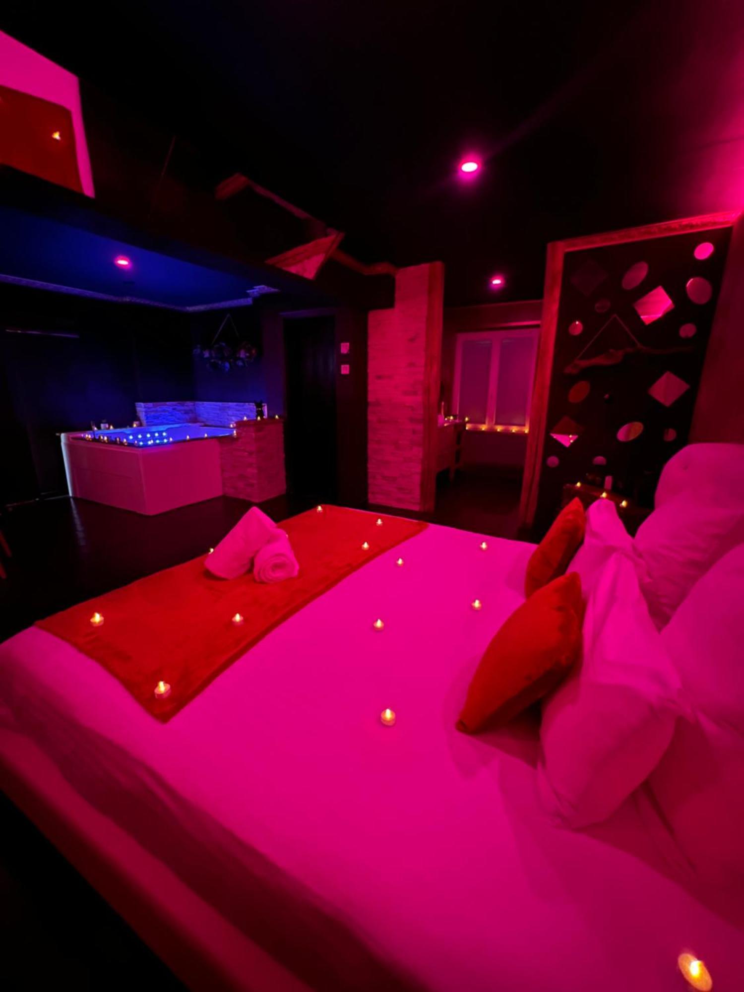 Leves Le Lodge Des Charmes 5 Etoiles מראה חיצוני תמונה